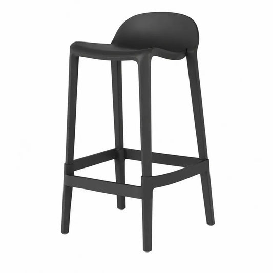 Silla alta de exterior tipo taburete de PP negro monobloque con respaldo y reposapiés 50 x 52 x 85 cm